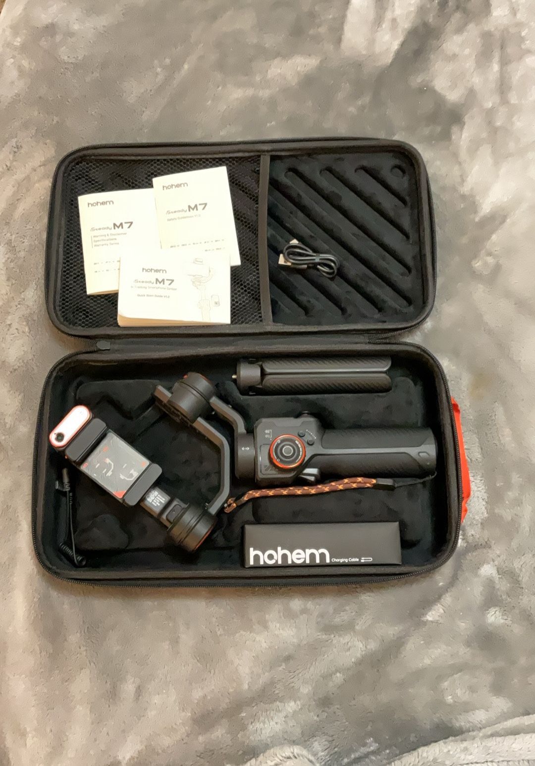 Hohem isteady M7 Gimbal W/ Ai Tracking