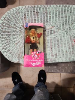 Barbie 25th Special Edition Walt Disney World Barbie In Box Never Opened