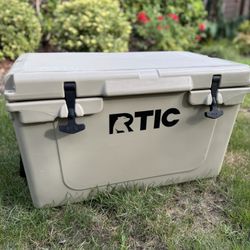 RTIC 45 QT Cooler - Tan