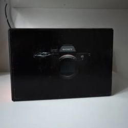 Sony A7 IV  FE 28-70mm F3.5-5.6 OSS Lens