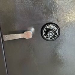 Heavy duty safe 
