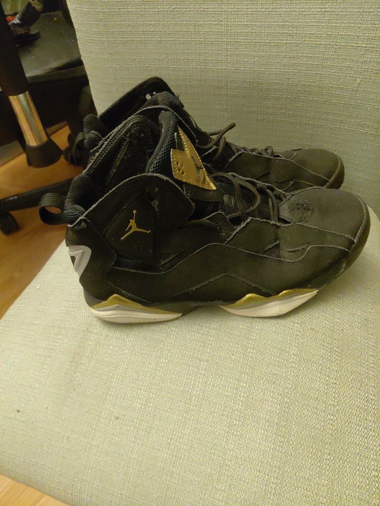 Jordan's size nine light new great condition
