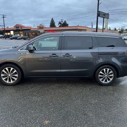 2016 Kia Sedona 