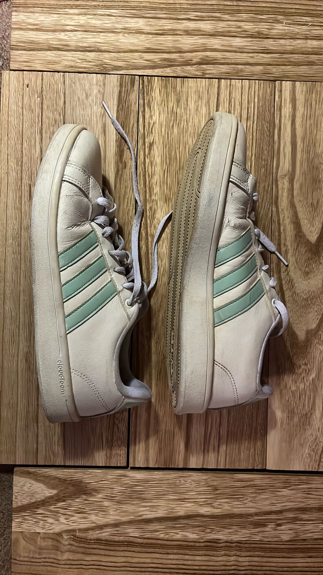 Adidas Cloud foam