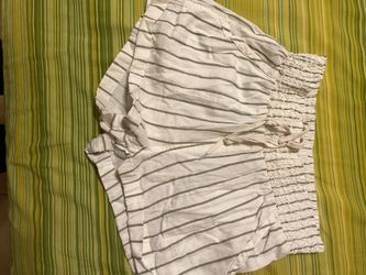 Women’s Linen Shorts