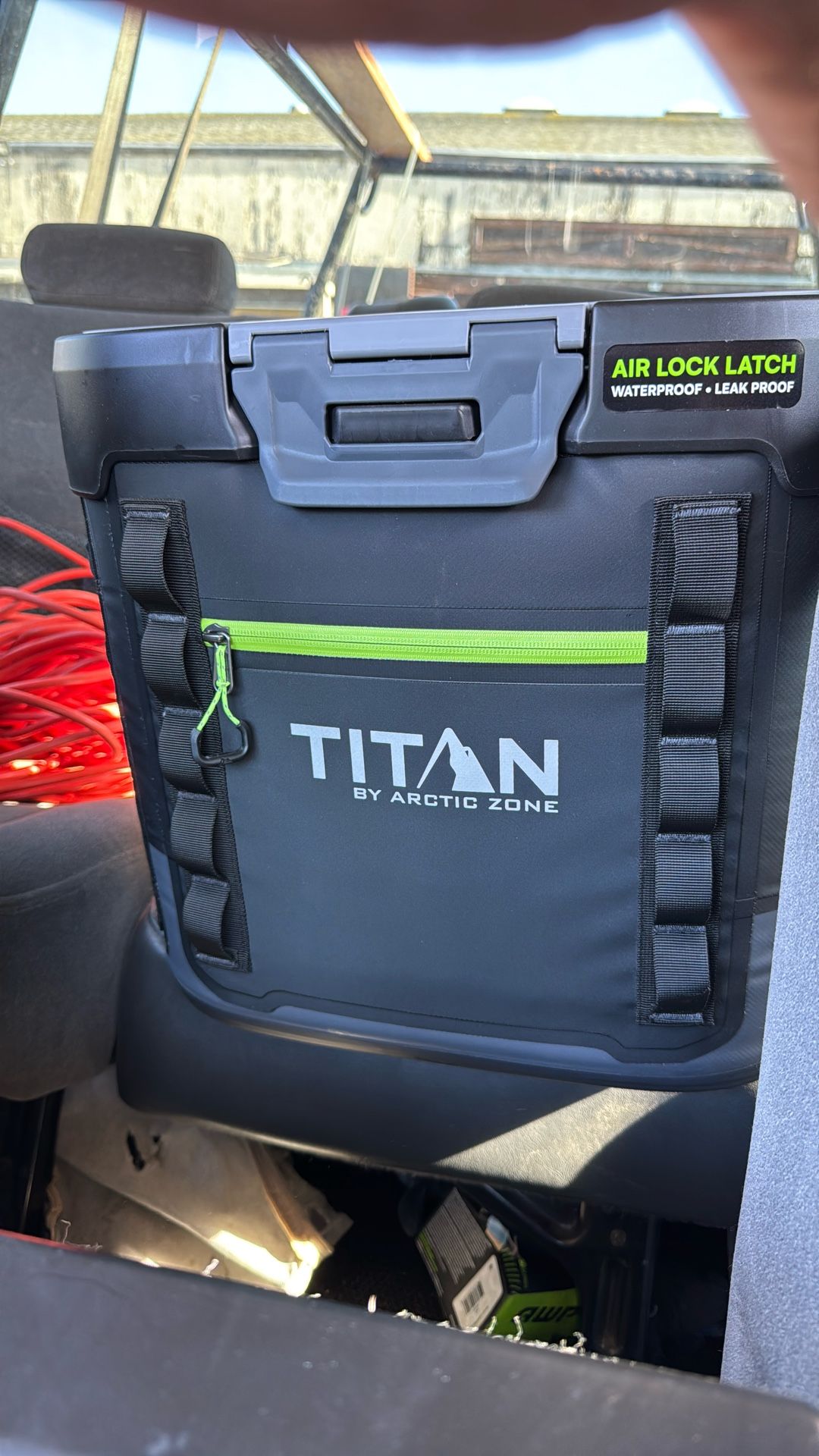 Titan Arctic Zone Leakproof Cooler 36 Can (NEW)
