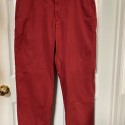 IZOD Men’s Pants Size 34x30 Red Pants Saltwater Straight Fit