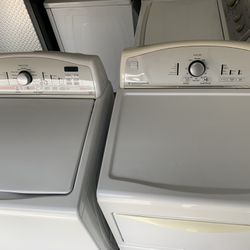 Kenmore washer and dryer set