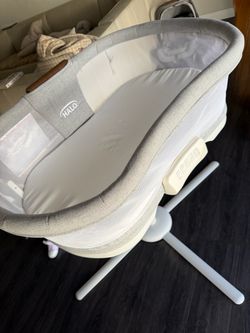 HALO Bassinest Baby Bassinet Used - $50 OBO