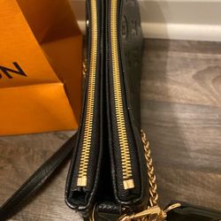 Louis Vuitton purse