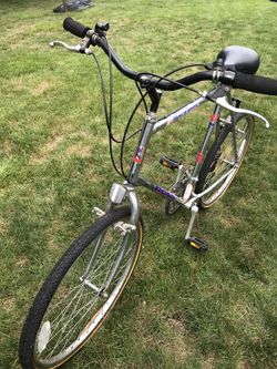 Ross Bike bicycle 30 Mount Rushmore shimano indexes shifting Needs 2 tires for Sale in Long Beach NY OfferUp