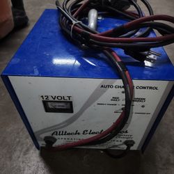 12 volt Battery Charger 