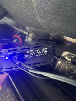 2 12" subs loaded with Amp