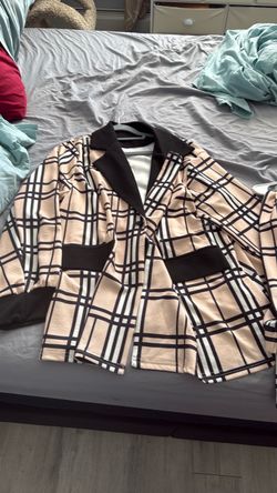 Plaid Blazer with Dark Lapels