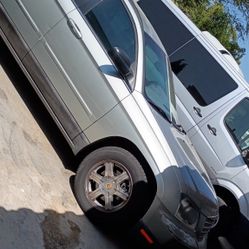 Beautiful Chyysler Minivan