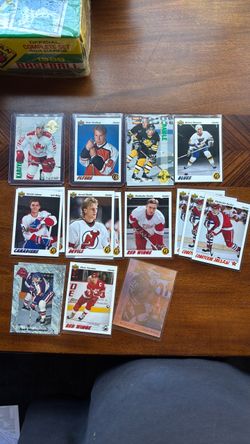 1990s Hockey Cards Lot – Yzerman, Kariya, Niedermayer, Forsberg, Belfour & more
