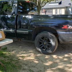 1999 Z71 4x4 Extended Cab Silverado Short Bed 