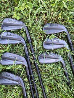 Titleist T100S Black Limited Edition Golf Iron Set 4-PW Dynamic Gold 105 S300 Stiff