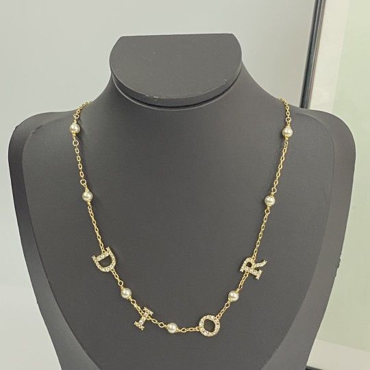 Rhinestone Four Letter Pearl Necklace