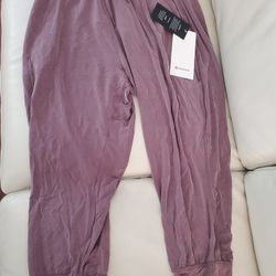 Lululemon brand new pants with tags Leggings 
