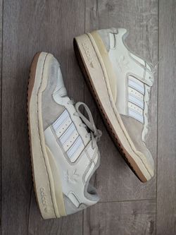 Adidaa Forum Low CL size 9.5 mens