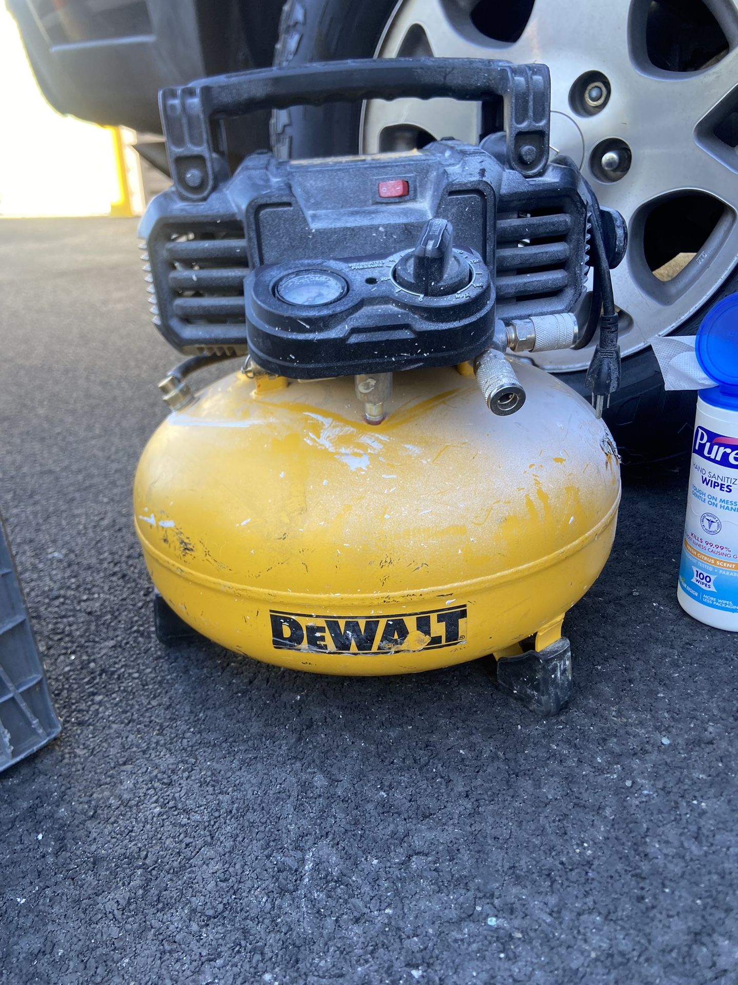 Dewalt Compereser