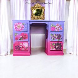 Makeup Table
