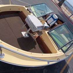 Selling My Boat Or Trade In Good Running Condition 