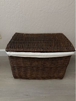 Wicker Storage Box w/ Lid