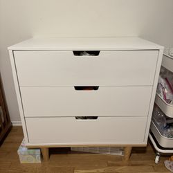 Davinci Marley Dresser