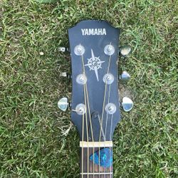 YAMAHA Gutiar