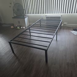 Full Metal Twin Frame 