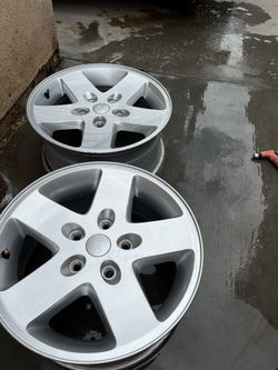 2 17”s Jeep Rims