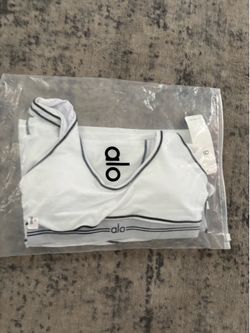 WHITE ALO SET (SIZE SMALL)