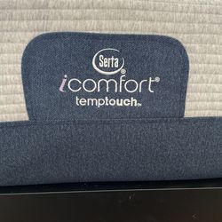 SERTA icomfort QUEEN Mattress and Frame