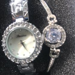 Women Watch And Bracelet Brand New Never Open 
