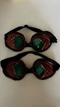 Steampunk goggle glass