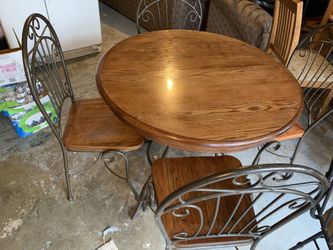 Table with four chairs-excellent condition-Retails for $400