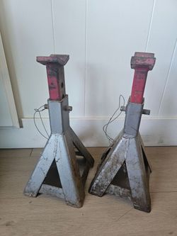 4 Ton jack stands ,13" To 21"