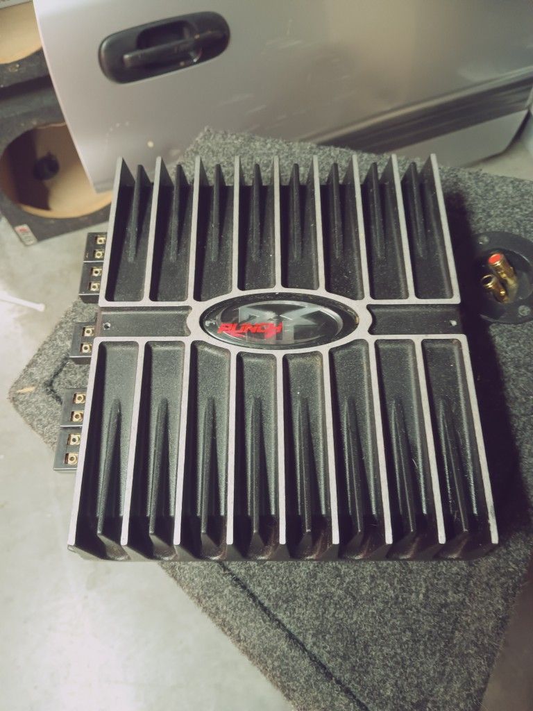 Rockford Fosgate punch 500X 4 channel old school amplifier. Great condition. FREE DELIVERY DEMO PORTLAND VANCOUVER