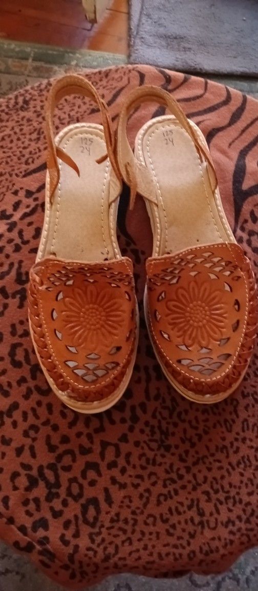 Ladies Mexican Fashion Sandals