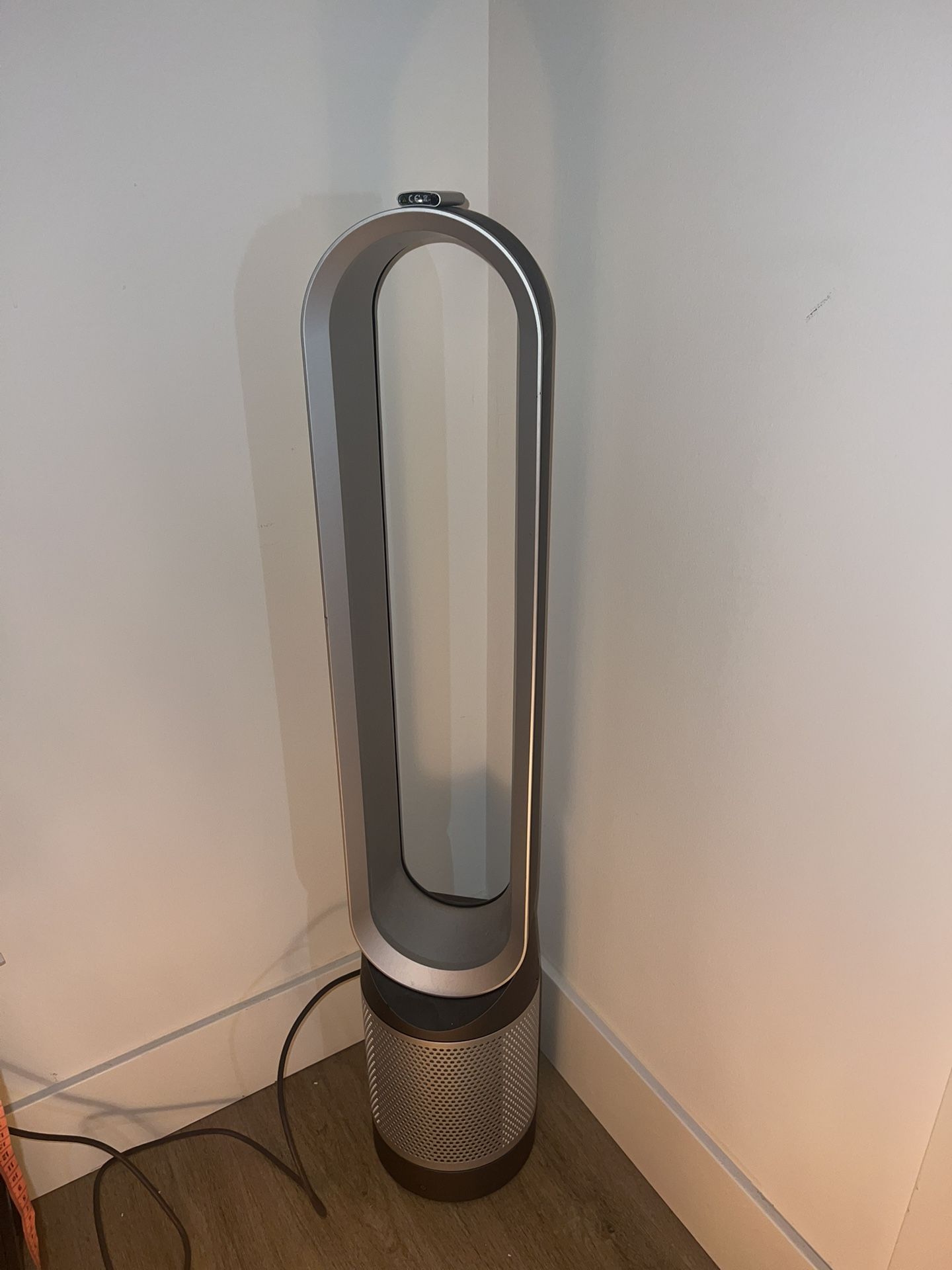 dyson pure cool tp01 air purifier and fan, white/silver