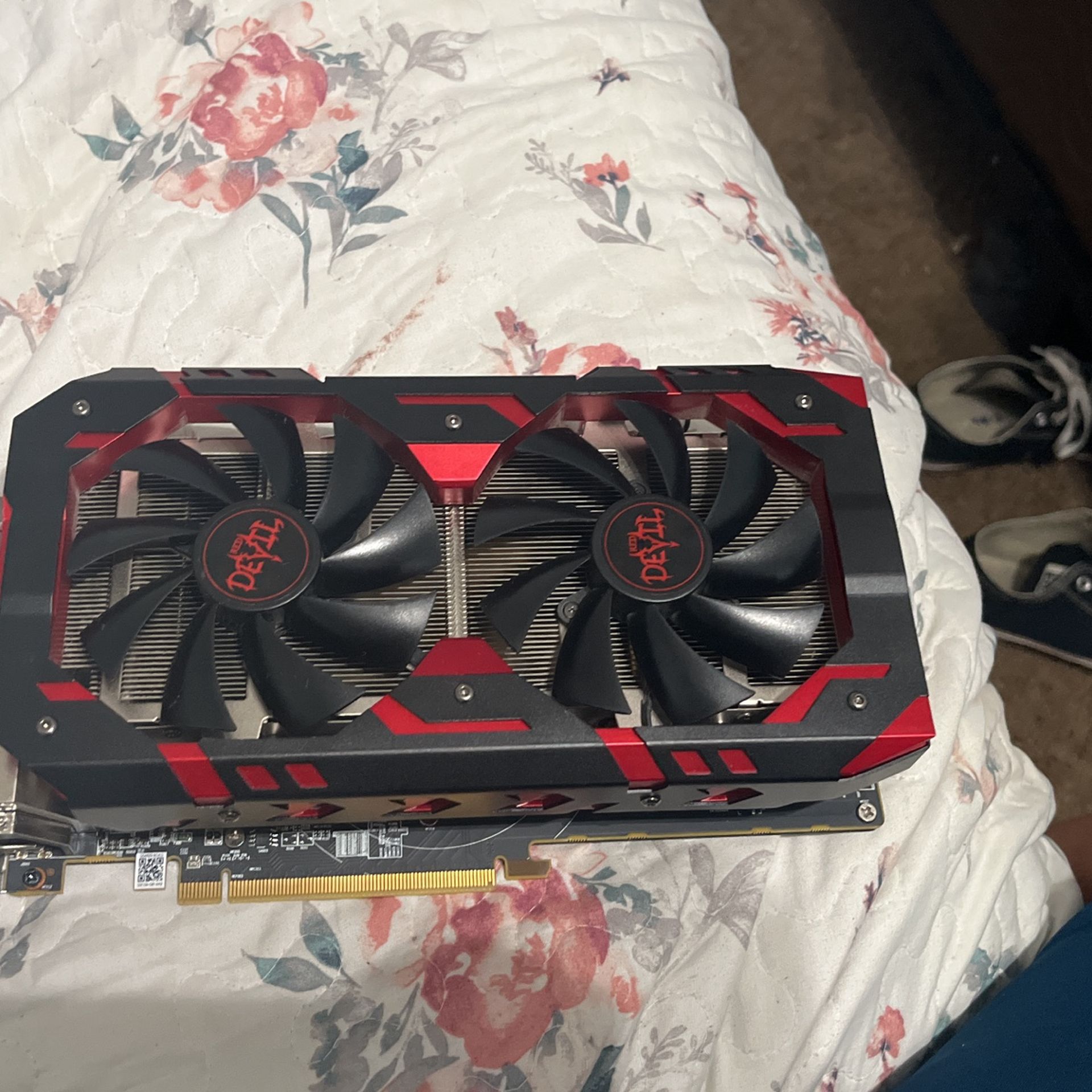  And  Case Mother Board And  Intel I 7 Radeon 580.  Works Or Trade For  Razor Bike  