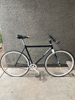 Iro fixed gear bike