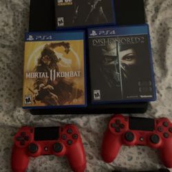 Ps4, 4controllers, 3 games- barely used