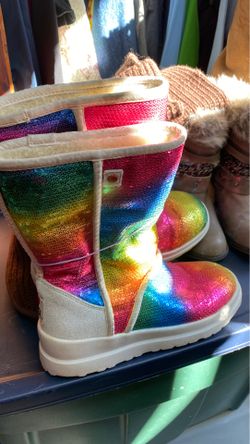 Ugg’s size 6