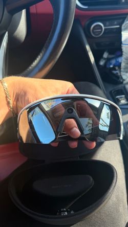 Oakley Vanguard Meta Glasses White