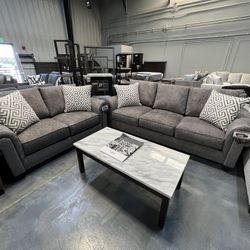 2 Pc Sofa & Love Seat