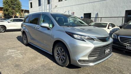 2023 Toyota Sienna