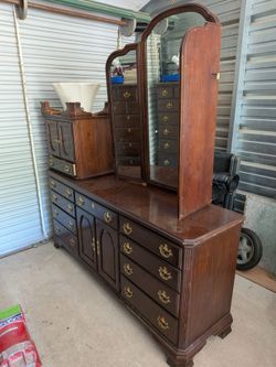 Drexel Vintage Cherry Queen bed set